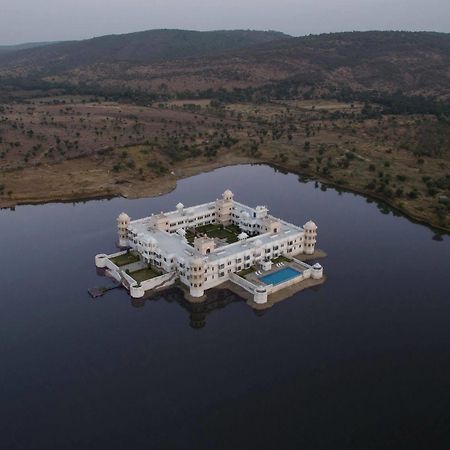 Juesta Lake Nahargarh Palace, Chittorgarh Pārsoli Exteriér fotografie