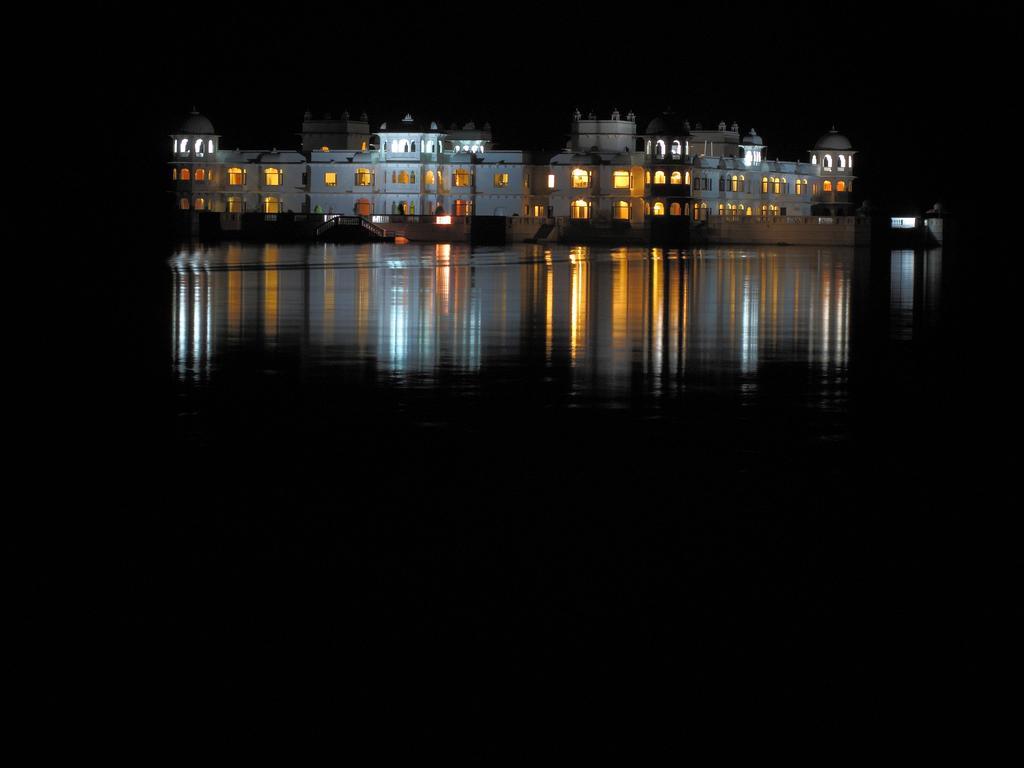 Juesta Lake Nahargarh Palace, Chittorgarh Pārsoli Exteriér fotografie
